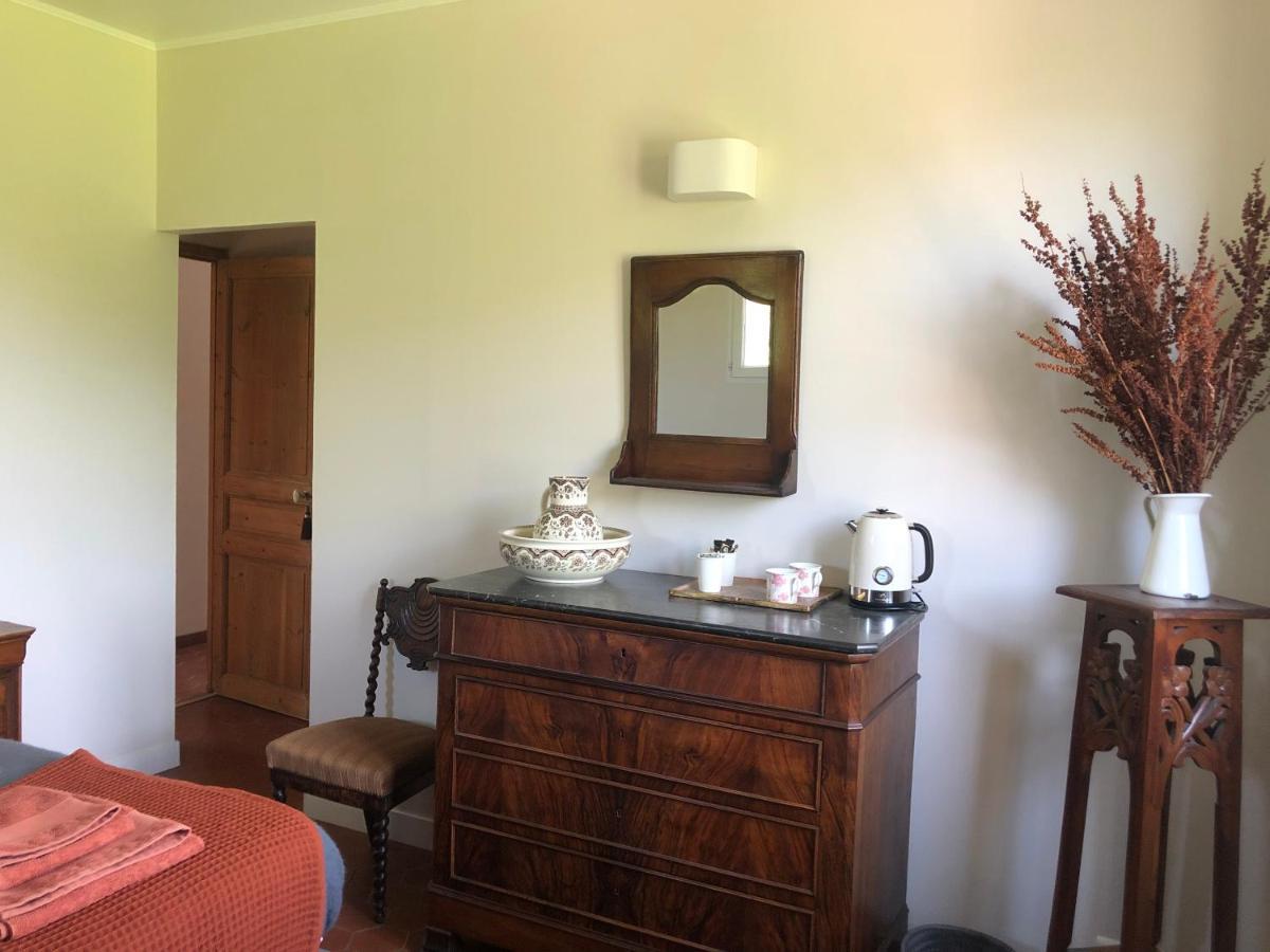 Bed and Breakfast Domaine De Montbarri La Tour-sur-Orb Exterior foto