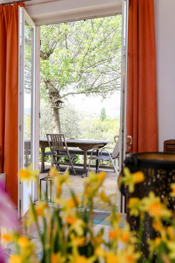 Bed and Breakfast Domaine De Montbarri La Tour-sur-Orb Exterior foto